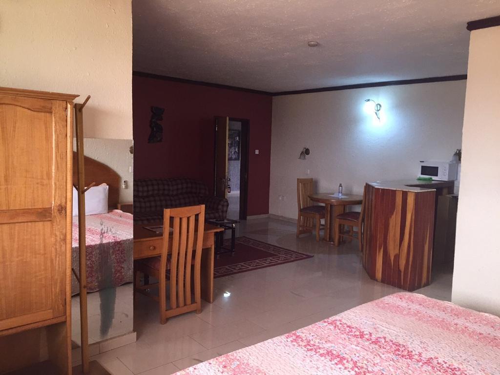 קומסי Hotel De Texas חדר תמונה